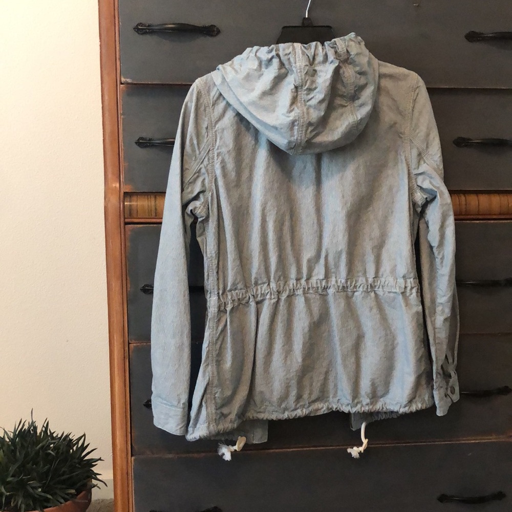 Lightweight Jacket - Picture 3 of 7